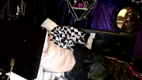 allymoon1369 online show from July 10, 9:12 am
