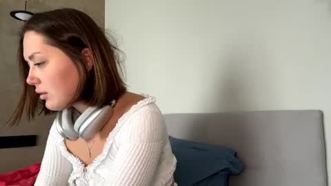 Lara online show from July 21, 7:54 am