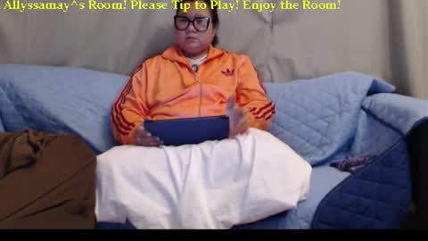 Allyssamay online show from March 6, 5:04 am