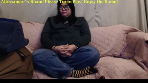Allyssamay online show from April 2, 2:09 am