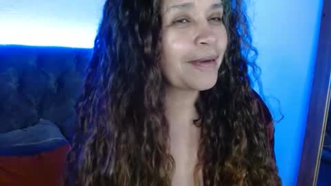 Snapshot of alma_sexyy chatting on February 16, 11:56 pm Alma online show from February 16, 11:56 pm