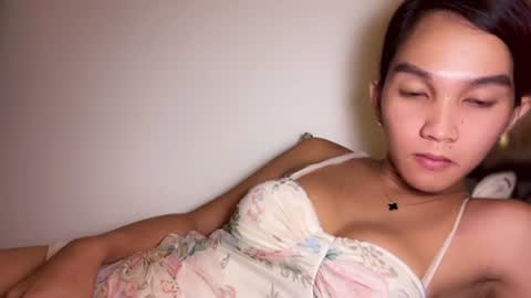 larah online show from July 8, 10:36 pm
