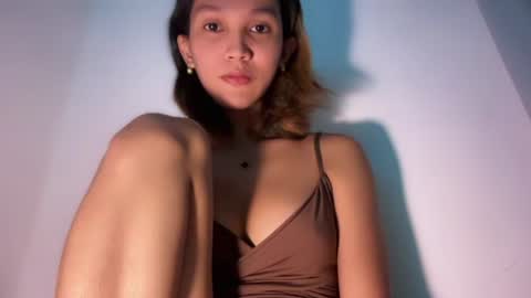 larah online show from July 18, 3:00 am