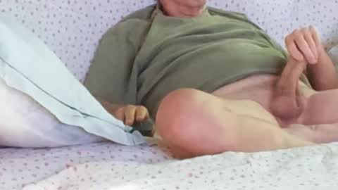 almost 9 online show from October 5, 1:31 pm