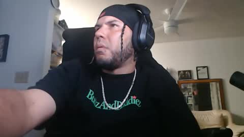 simplyfaded online show from April 19, 10:58 am