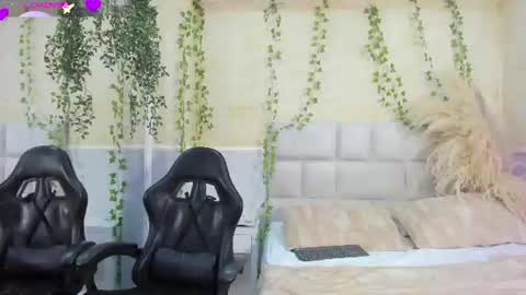 ALONDRA CUTE online show from June 11, 5:27 am