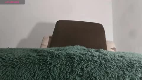 alotofcream4u online show from April 1, 5:19 am