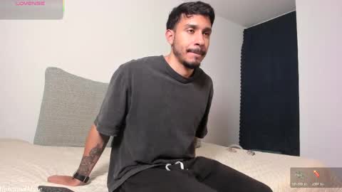 Jay and  Velvet online show from April 4, 6:22 am