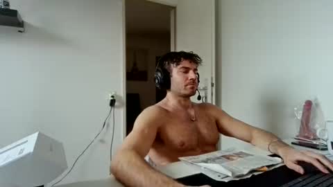 alphah_hunk online show from January 19, 12:31 pm