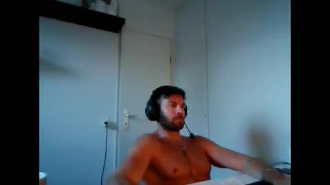 alphah_hunk online show from March 24, 5:40 pm