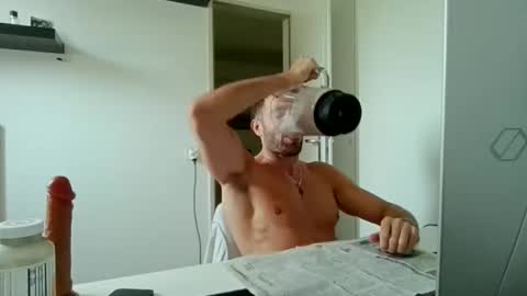 alphah_hunk online show from May 30, 9:28 am
