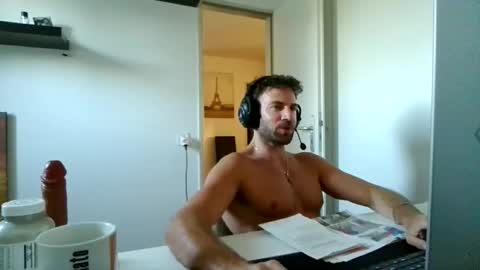 alphah_hunk online show from June 3, 6:13 pm