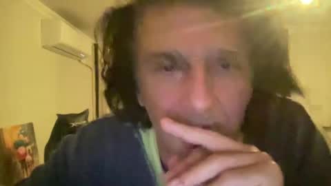 Snapshot of alphandre chatting on February 4, 6:38 pm AlphAndre online show from February 4, 6:38 pm