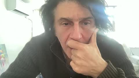 Snapshot of alphandre chatting on February 11, 9:53 am AlphAndre online show from February 11, 9:53 am