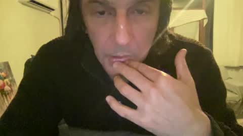 Snapshot of alphandre chatting on February 21, 6:48 pm AlphAndre online show from February 21, 6:48 pm