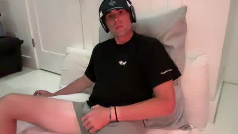 altoknights1 online show from July 3, 3:13 am