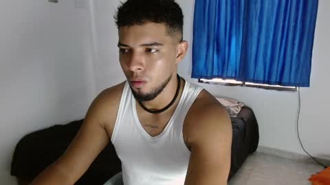 Snapshot of alucard_smith_ chatting on April 9, 2:22 pm Smith and lucy online show from April 9, 2:22 pm