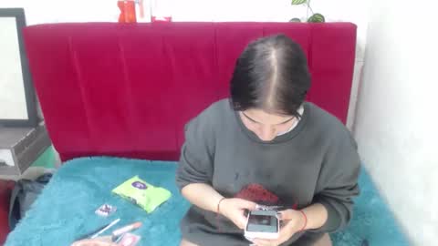 Snapshot of alunnaclarkcm chatting on January 10, 12:45 am alunnaclarkcm online show from January 10, 12:45 am