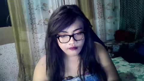 Snapshot of alvin4759 chatting on February 5, 1:38 pm alvin4759 online show from February 5, 1:38 pm