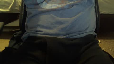 Snapshot of alwaysnaked07 chatting on December 2, 1:58 am alwaysnaked07 online show from December 2, 1:58 am