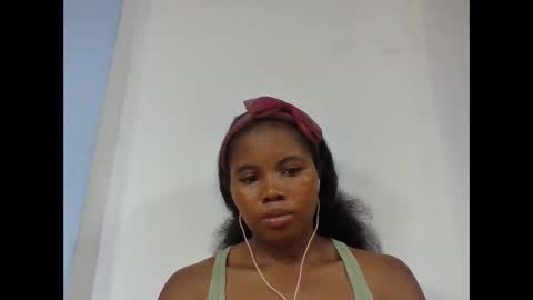 Snapshot of alydie7 chatting on April 24, 5:59 pm alydie7 online show from April 24, 5:59 pm