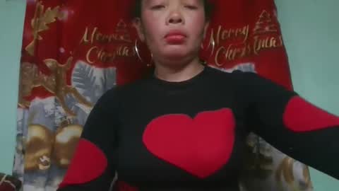 Snapshot of alypierette chatting on December 18, 6:03 pm alypierette online show from December 18, 6:03 pm