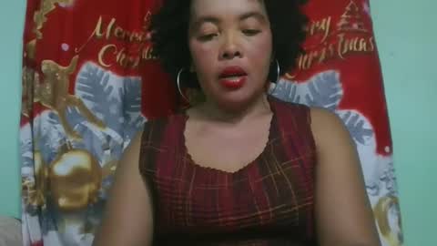 Snapshot of alypierette chatting on January 9, 6:21 pm alypierette online show from January 9, 6:21 pm