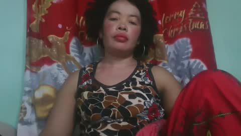 Snapshot of alypierette chatting on January 14, 8:09 am alypierette online show from January 14, 8:09 am