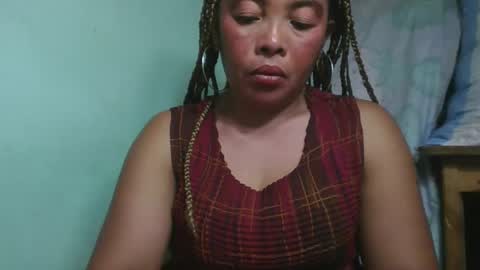 Snapshot of alypierette chatting on February 6, 6:22 pm alypierette online show from February 6, 6:22 pm