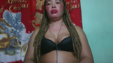 Snapshot of alypierette chatting on February 24, 2:15 pm alypierette online show from February 24, 2:15 pm