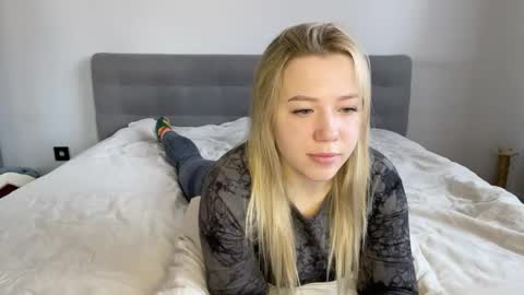 Al online show from April 18, 7:12 am