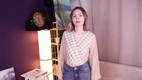 Kate online show from March 22, 3:32 am