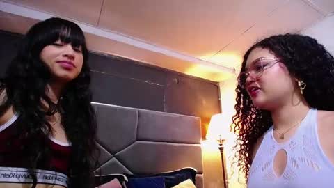 ALYSON Y ETHAN online show from March 3, 8:59 pm