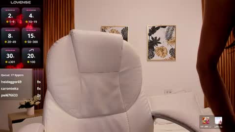 Snapshot of alyssabeauty_ chatting on June 14, 2:24 am alyssabeauty_ online show from June 14, 2:24 am
