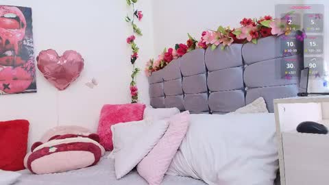 Isabella online show from April 18, 7:58 pm