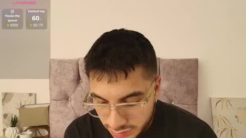 Amadeo Wild online show from October 26, 4:29 am