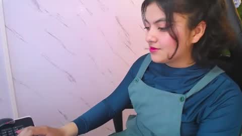 amalia_a online show from July 9, 12:53 pm