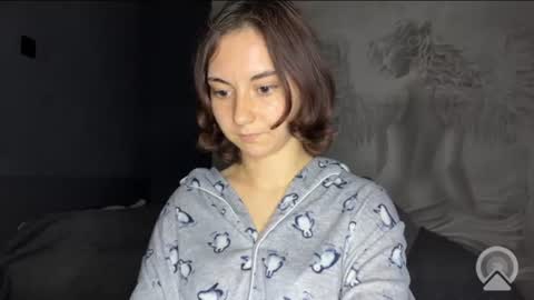 amalia_lambert13 online show from June 11, 9:24 pm