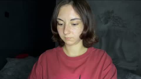 amalia_lambert13 online show from June 24, 8:30 pm