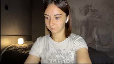 amalia_lambert13 online show from July 28, 7:50 pm