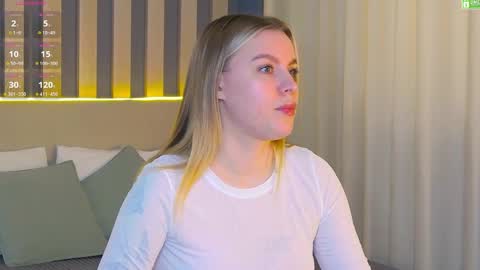 Amalia online show from March 25, 1:06 pm