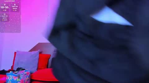 Snapshot of amanda29_ chatting on June 10, 7:02 pm amanda29_ online show from June 10, 7:02 pm