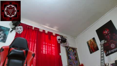 Amanda Valeska online show from April 4, 4:59 pm