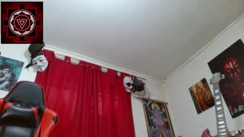 Amanda Valeska online show from April 19, 6:10 pm