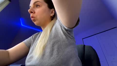 Amanda online show from February 26, 11:15 pm