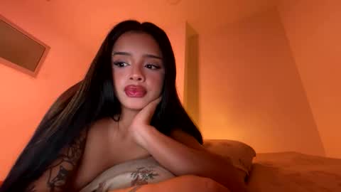 Snapshot of amapola_666 chatting on June 7, 1:10 am Ama online show from June 7, 1:10 am