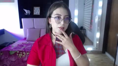 amara_sexy_ online show from March 4, 8:04 pm