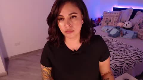 Snapshot of amarat_jolie chatting on February 28, 12:54 am Mila online show from February 28, 12:54 am