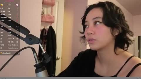 leash online show from February 19, 1:23 am