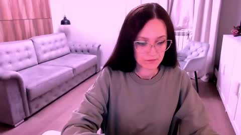 Izza online show from April 29, 2:21 pm